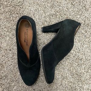 Eric Micheal black suede heel
